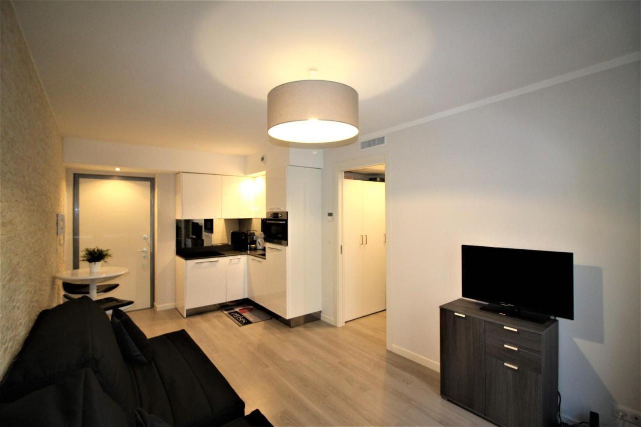 - Cours Saleya Gassin Appartement *